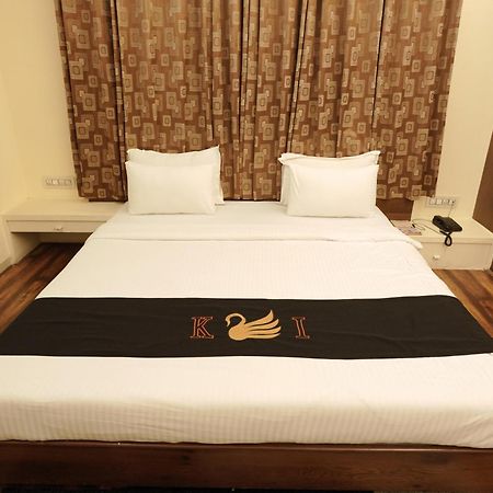 Hotel Kushala Executive Inn Тхане Екстер'єр фото