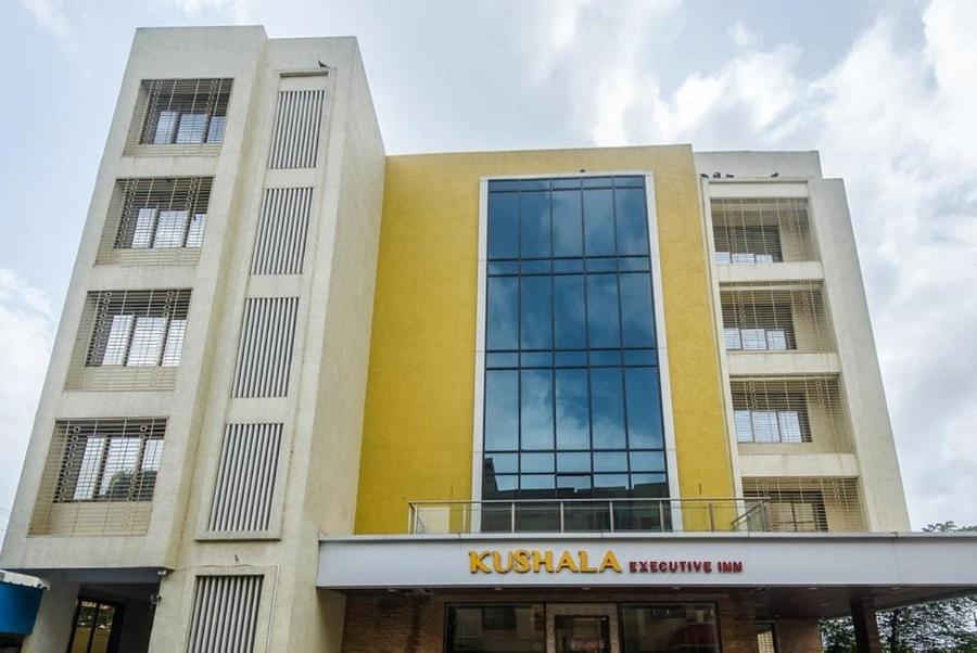 Hotel Kushala Executive Inn Тхане Екстер'єр фото