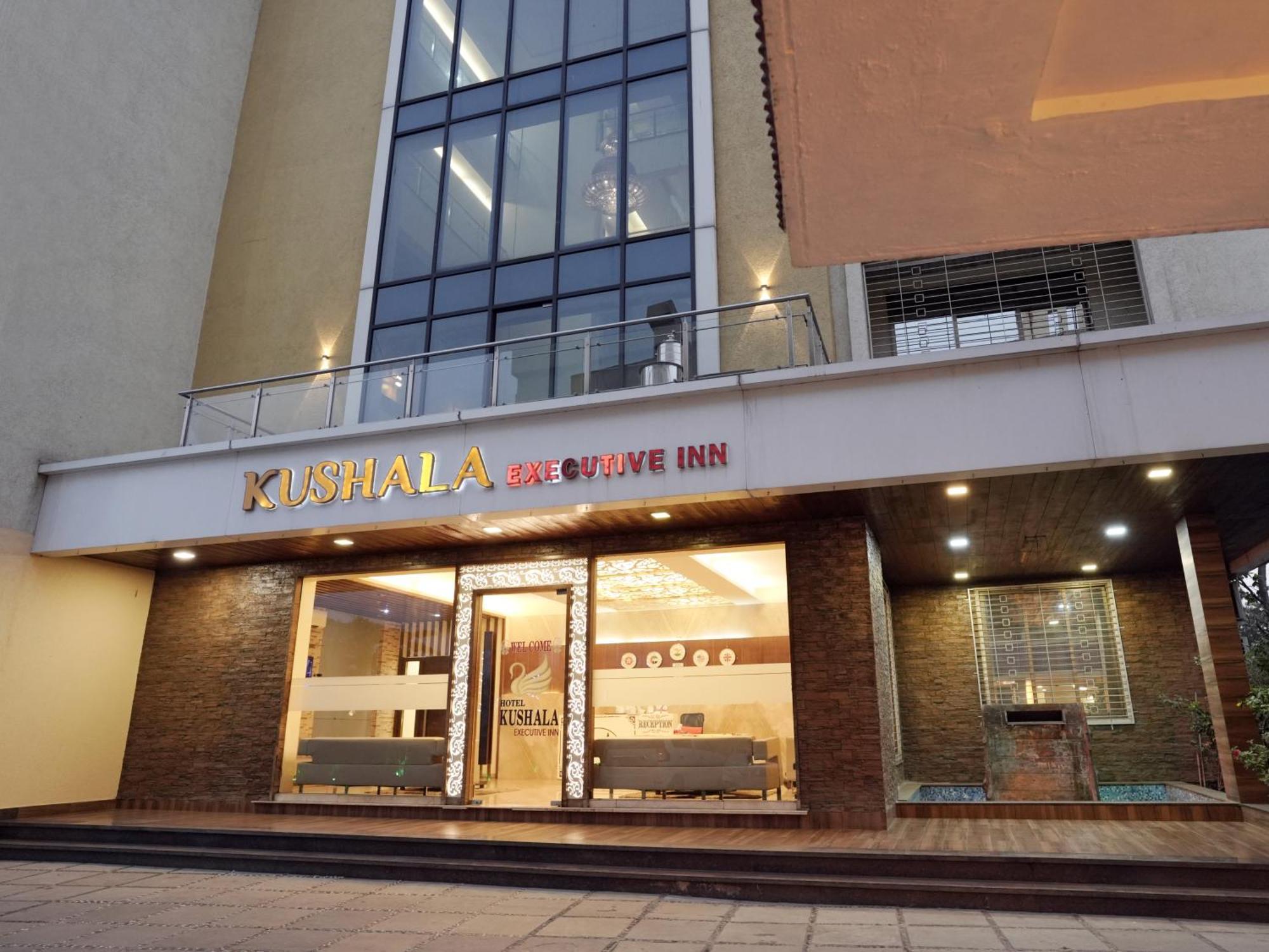 Hotel Kushala Executive Inn Тхане Екстер'єр фото